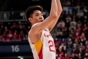 19分4板2助！解说：朱俊龙在本次窗口期的两场比赛找回自我